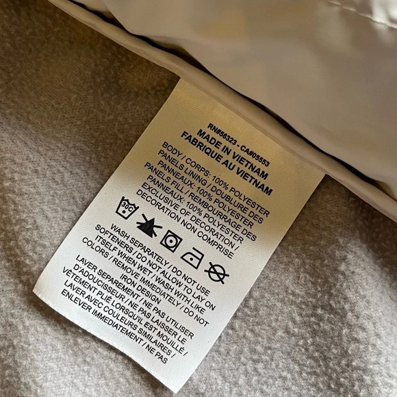 Nike Aerolayer Running Vest, gray/black. Women’s small - Picture 6 of 10